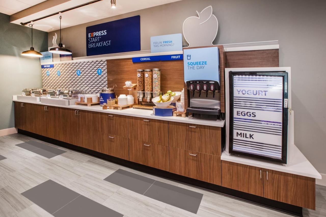 Holiday Inn Express & Suites - Miramar By Ihg ภายนอก รูปภาพ