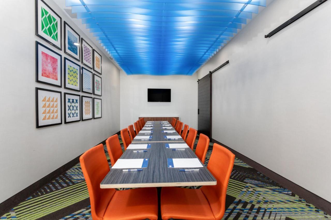 Holiday Inn Express & Suites - Miramar By Ihg ภายนอก รูปภาพ