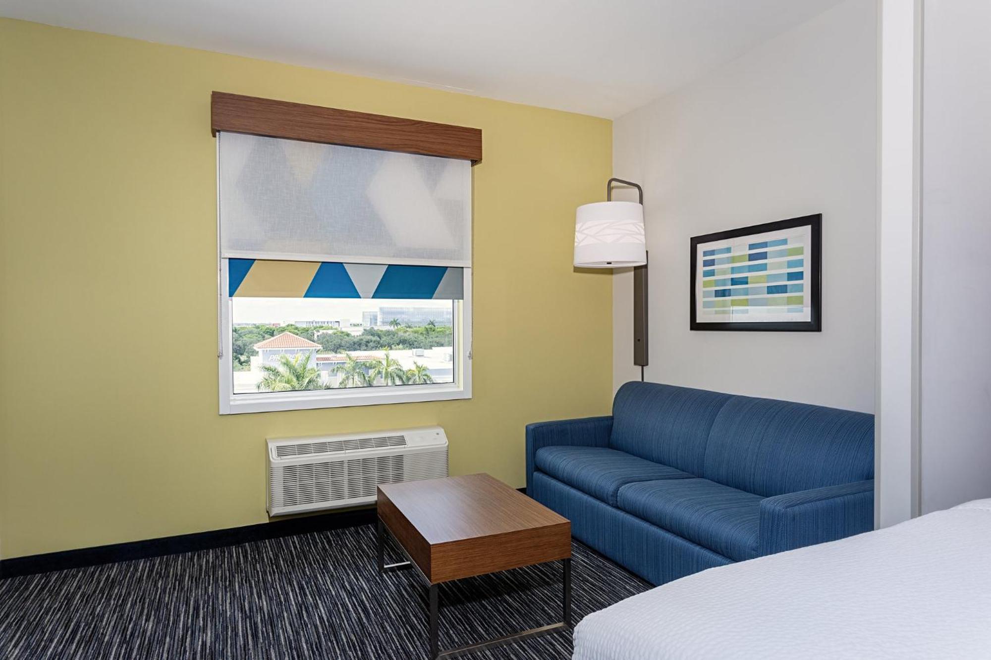 Holiday Inn Express & Suites - Miramar By Ihg ภายนอก รูปภาพ