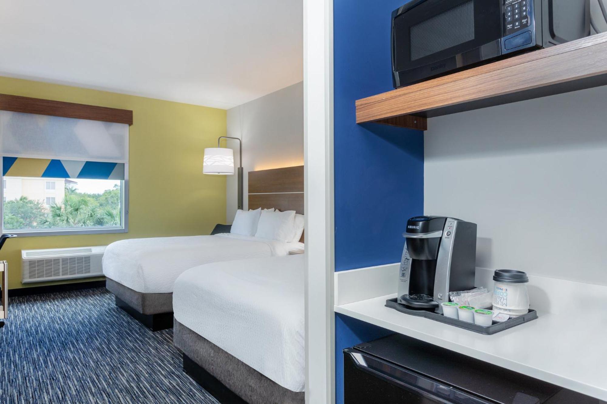 Holiday Inn Express & Suites - Miramar By Ihg ภายนอก รูปภาพ