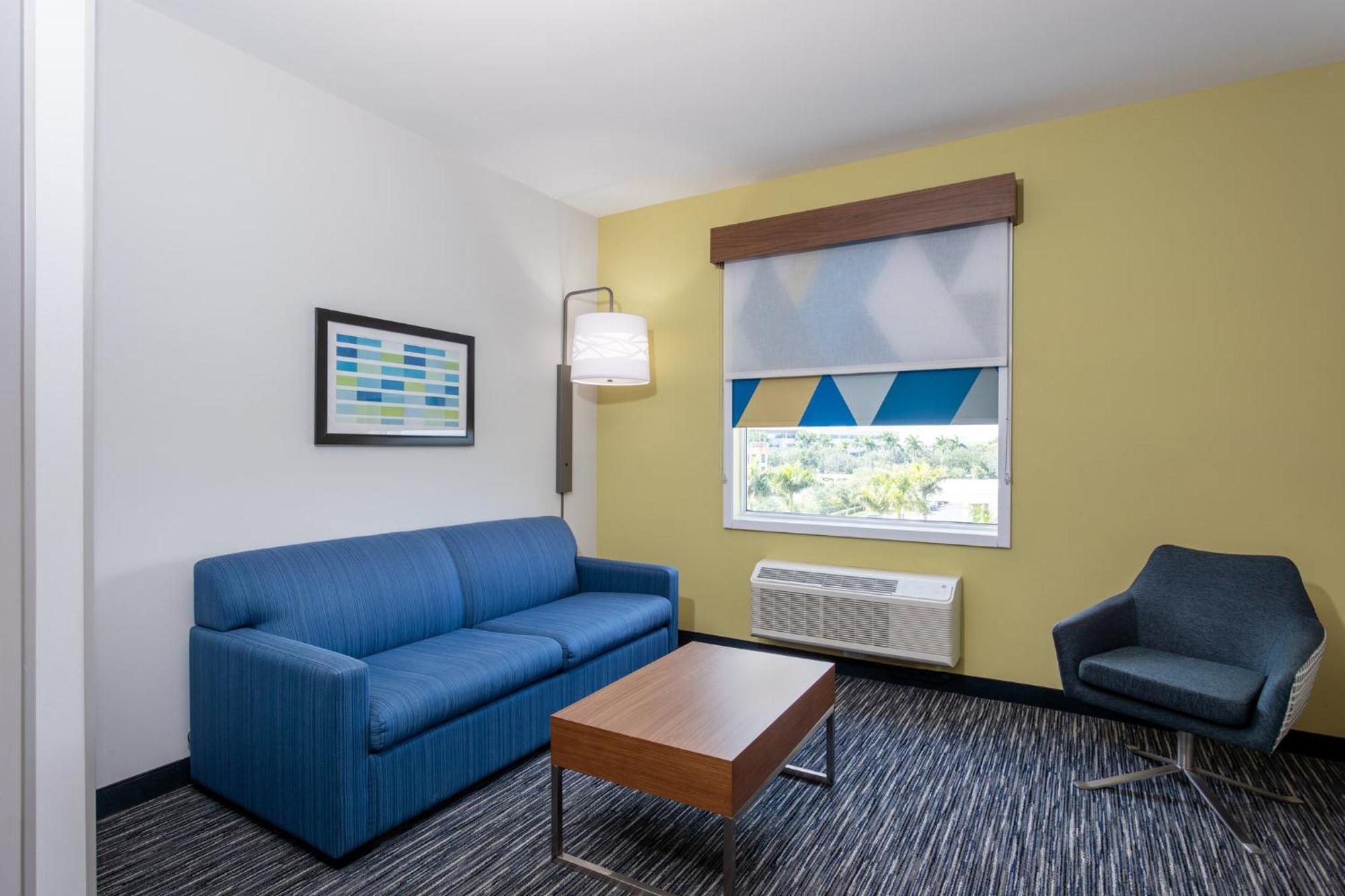 Holiday Inn Express & Suites - Miramar By Ihg ภายนอก รูปภาพ